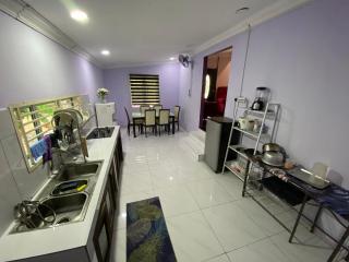 RaRo Homestay - 2