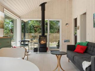 Holiday Home Gizelle - 200m from the sea by Interhome - 1