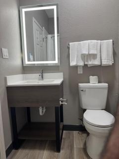 Hawthorn Extended Stay by Wyndham Lewisville - 7
