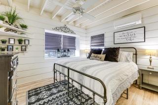 Lake LBJ Home: Putting Green, Pavilion & Fire Pit - 2