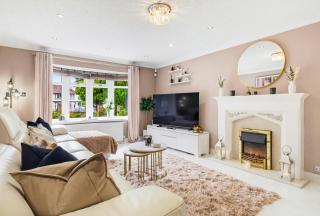 Spacious 4BR with Parking for Groups & Contractors - 8