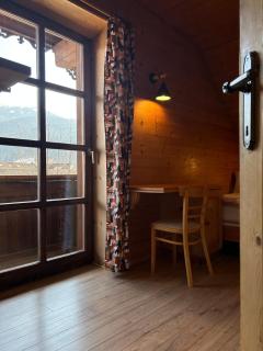 Traditional cozy mountain house with view and garden - 7