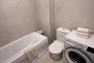 Luxury 4 Rooms Apartment - 2