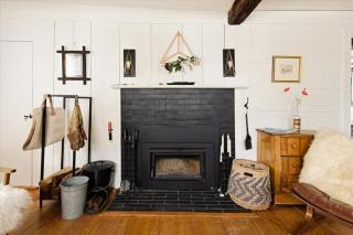 The Knole House - A True Vermont Farmhouse Escape - 6