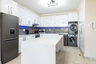 Shanthi Apartment 2 - 9
