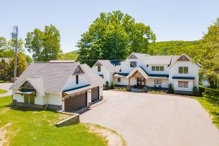 Whispering Pines - 4