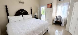 Dela de-Rose Guest House Negril Jamaica - 3
