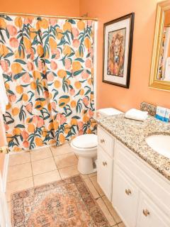 luxury condo, pet friendly, close to everything - 4