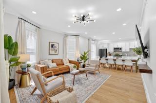 Spacious 5 BR Boston Home near Train & Parking - 0
