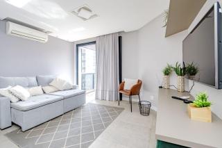 Apartamento com Varanda e Ar no Centro de Blumenau - 1