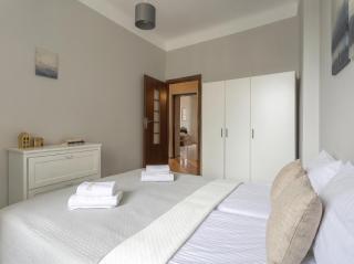Golden Apartments Warsaw - Comfortable 2-Bedroom in City Center, Marszałkowska - 2