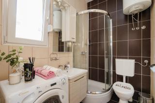 Apartman Stella Đenovići - 1