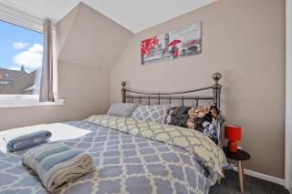 Central Inverness Home for 4 Near River Ness & Station - 5