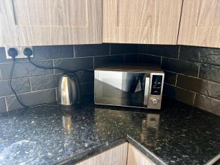 Spacious 2-bed House in Walker - 4
