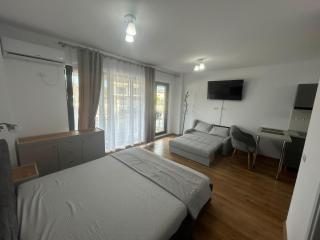 Saturn Studio Apartment AC WiFi Plajă 5 min - 4