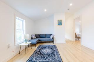 154R Newley Renovated Sunny Spacious Quite Apartment in Brighton - 5