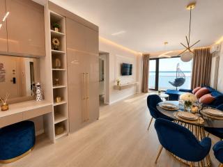 SOLID BARRELS LUXURY APARTMENTS - 3