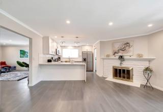 Family-friendly home w/ huge backyard & Hot Tub! - 7