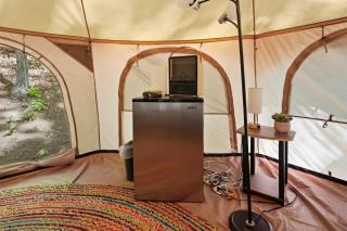 RRG Glamping Tent, Heated, Fire Pit, Hot Tub - 7