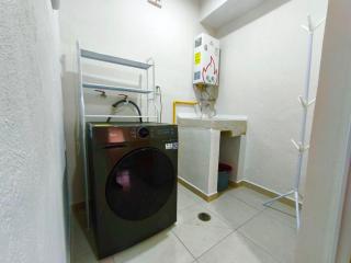 Private Apartment with AC & Parking Near Stadium Jalisco - 3