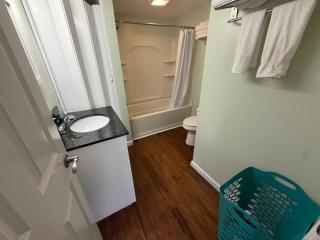 Pet Friendly Strip Stay Near Wineries And Lake - 7