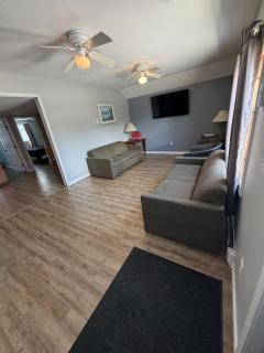 Pet Friendly Walk to Lake Firepit And Grill - 8