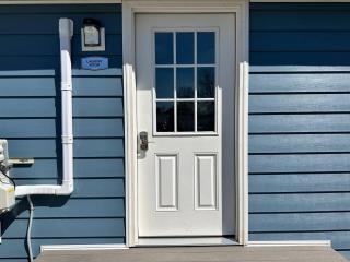 Cottage on Strip With 3 BDs 2 BAs - 3