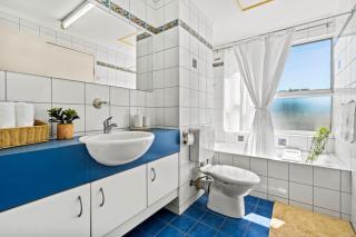 Tropical CBD Escape - Pool, Sunset View Balcony - 3