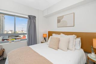 Ocean Skyline Retreat - Infinity Pool, Gym and CBD - 5