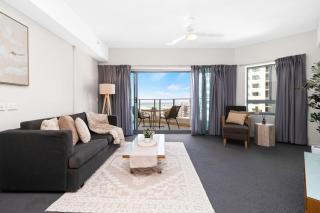 Ocean Skyline Retreat - Infinity Pool, Gym and CBD - 2