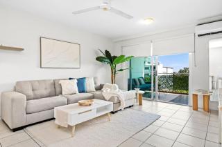 Bluewater Retreat - Ocean-Sunset Views, Pool and CBD - 0