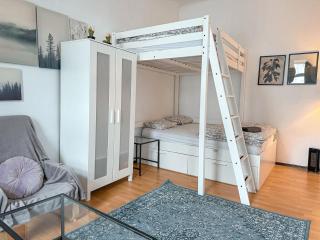 Great studio for short stay - 1