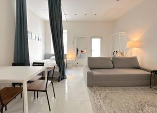 Brand New 2 rooms Flat near Metro and Old City - 2