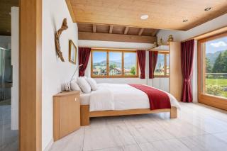 7BR Luxury Chalet near Interlaken with AC for 18 guests - 9