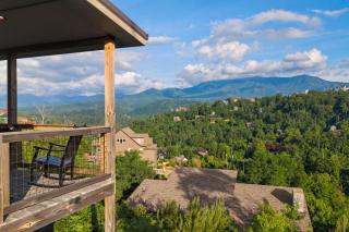 Splash N Heavenly Views - Gatlinburg - 4
