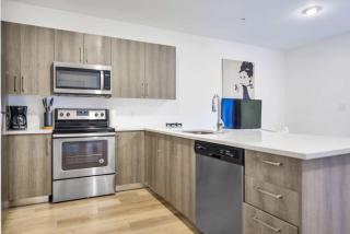 Spacious Miami Townhouse - Free Parking - 3