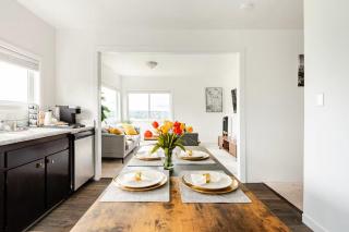 Modern 3BR Retreat - 15 Min to Airport & Downtown - Seattle - 4