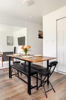 Modern 3BR Retreat - 15 Min to Airport & Downtown - Seattle - 3