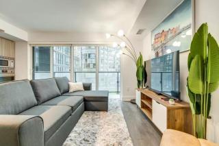 Luxury Downtown Toronto 2BR Condo Sleeps 7 Pool Spa Gym Steps to UofT Subway & Hospitals - 5