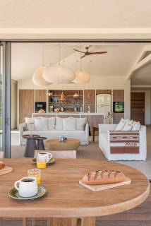 Villa U NIDU mirror pool, beach walk & luxury - 0