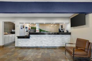Best Western Plus Altoona Inn - 1