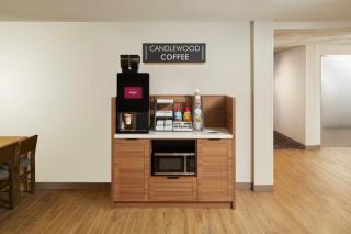 Candlewood Suites Pembroke - 7