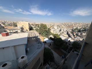 402 tara-JRE Jabal Al Lweibdeh with stunning view - 2
