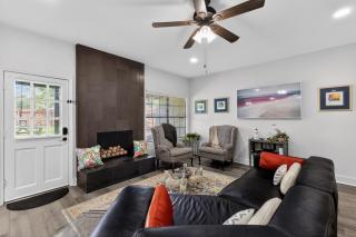 Central Frisco - Family Getaway home - 3