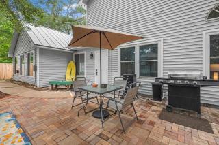 3BR Home Indoor Pool Hot Tub Dog Friendly - 3