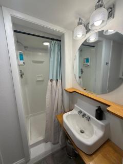 Manville Heights Modern - 3