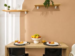 Azoria Stay Near IOR Park and Nicolae Grigorescu Metro Station - 8