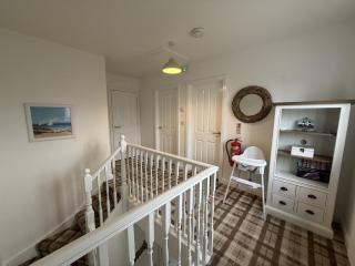 Bay Tree House - The Bay Filey, sleeps 8, 2 dogs welcome - 2