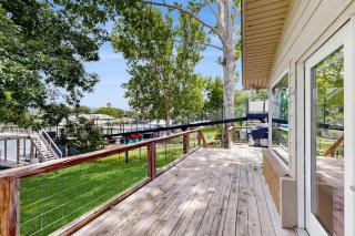 Dog-Friendly Lakefront Home with Private Sundeck - 0