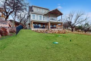 Charming Lakefront Home with Lake Views, Dock & Entertainment - 9